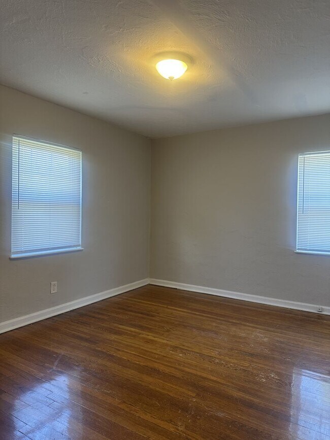 Foto del edificio - 1048 Berkeley Rd