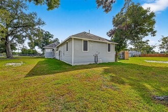 Building Photo - 9629 Sunnywood Dr