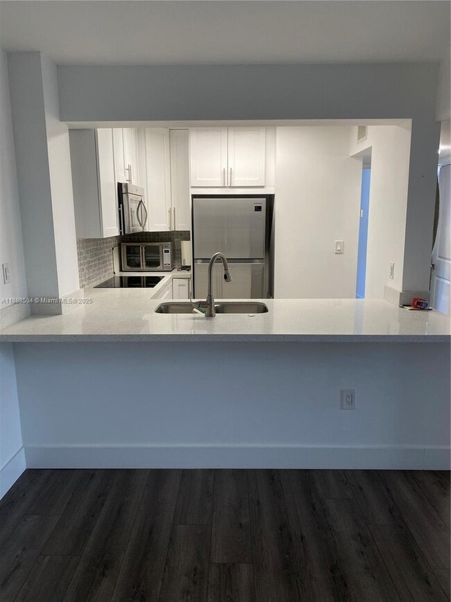 Foto del edificio - 126 SW 17th Rd