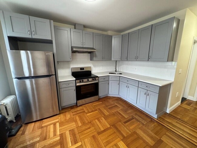 Building Photo - 518 86th St