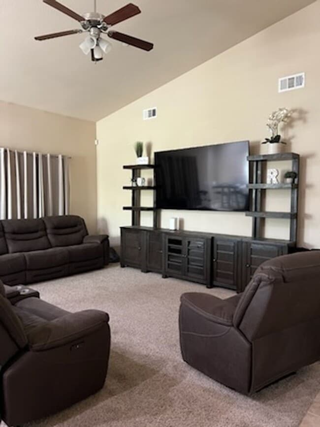 Building Photo - 3052 S Yolo Ct