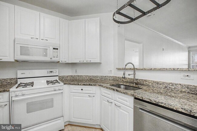 Foto del edificio - 2711 Bellforest Ct