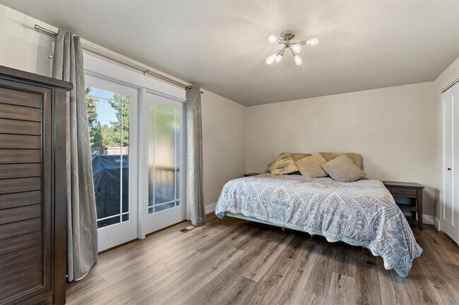 Foto del edificio - 4327 E 54th Ave