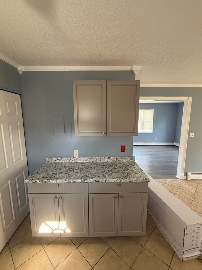 Foto del edificio - 8 Miles Ave