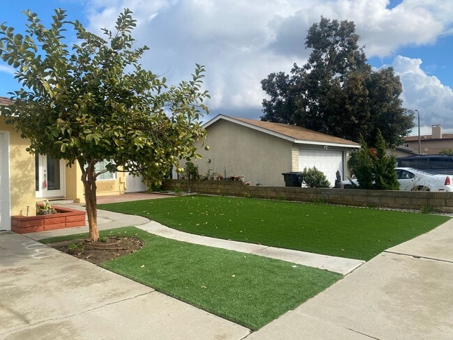 Building Photo - Harbor City- Single Family Home