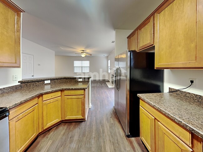 Building Photo - 5116 Abercromby St