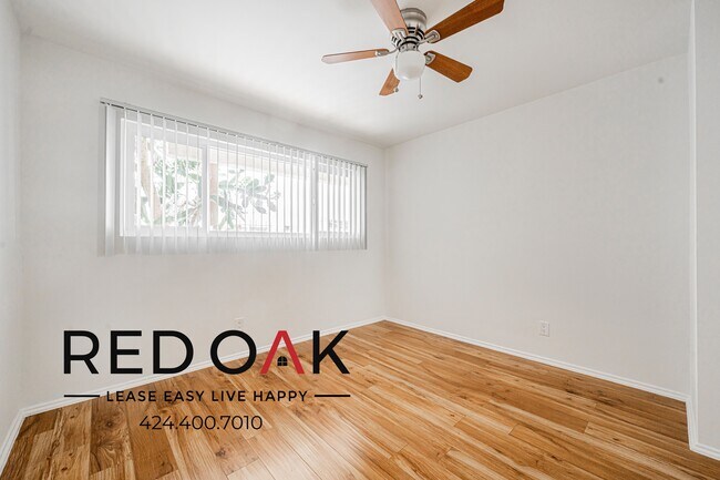 Foto del edificio - 1439 S Point View St