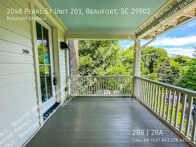 Building Photo - 2048 Pearl St