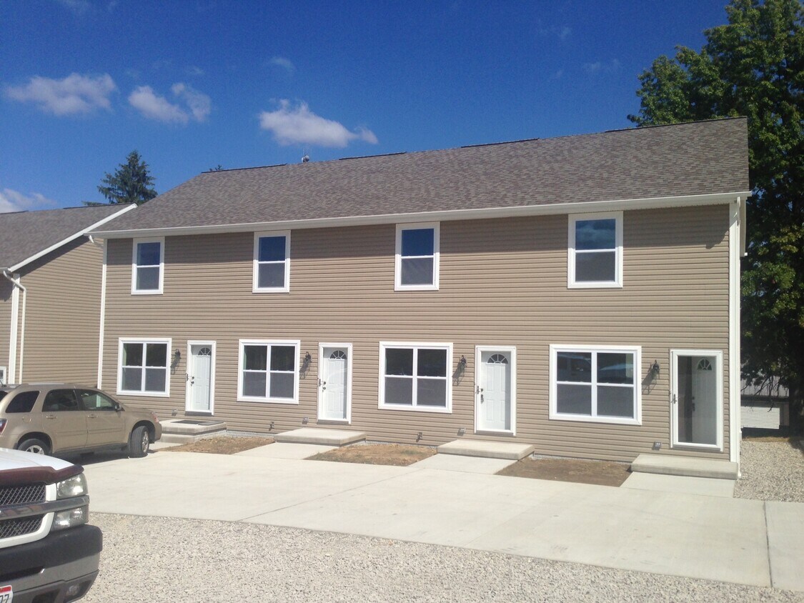 68125 Tinmar Dr Unit 1, Saint Clairsville, OH 43950 Apartments in