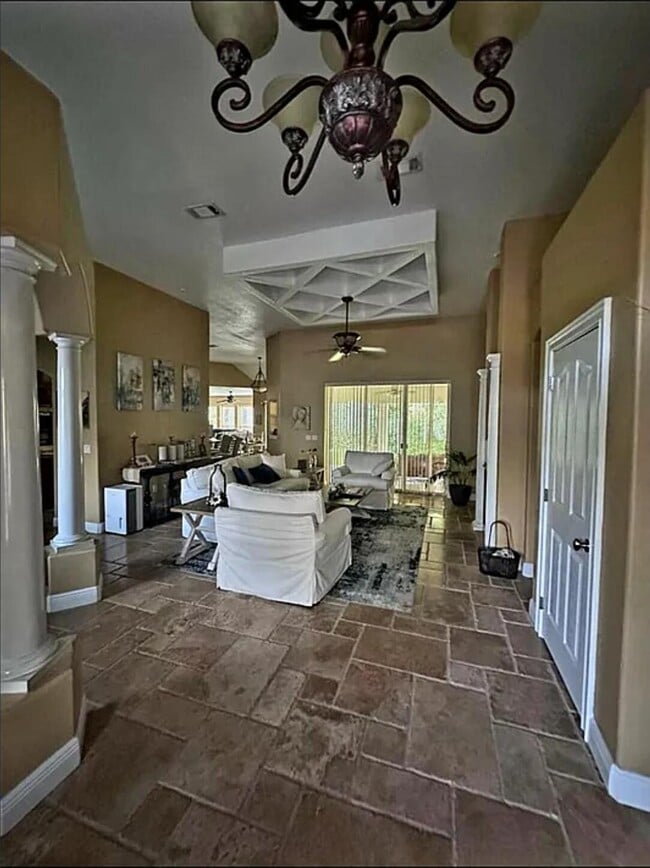 Foto del edificio - 6548 Tidewater Dr