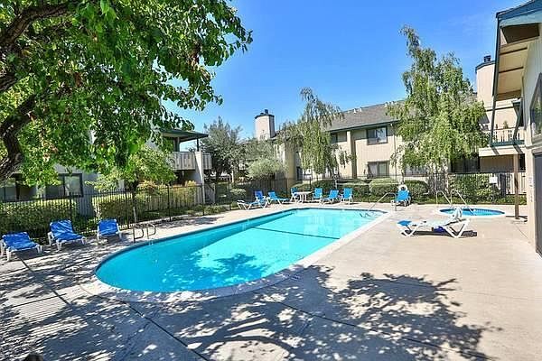 Foto del edificio - 1438 Capurso Way