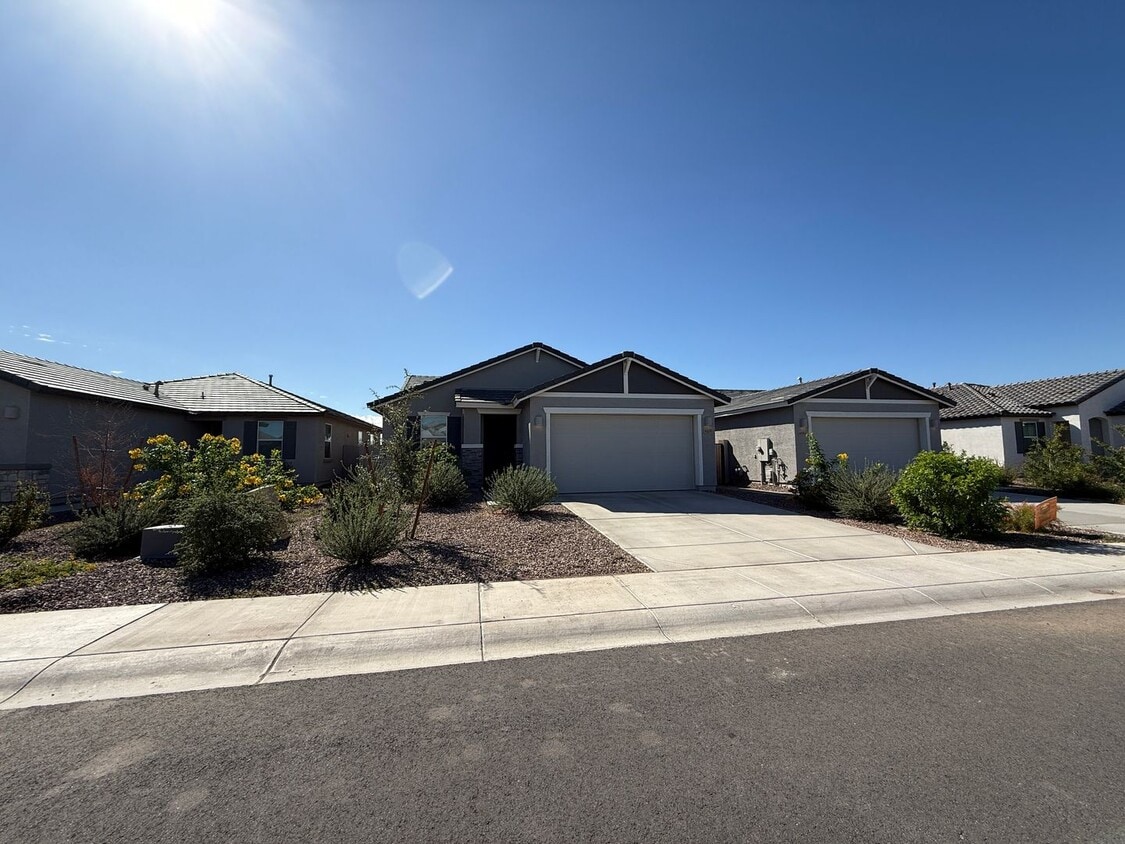 Foto del edificio - Bella Vista Farms 3 bedrooms!!