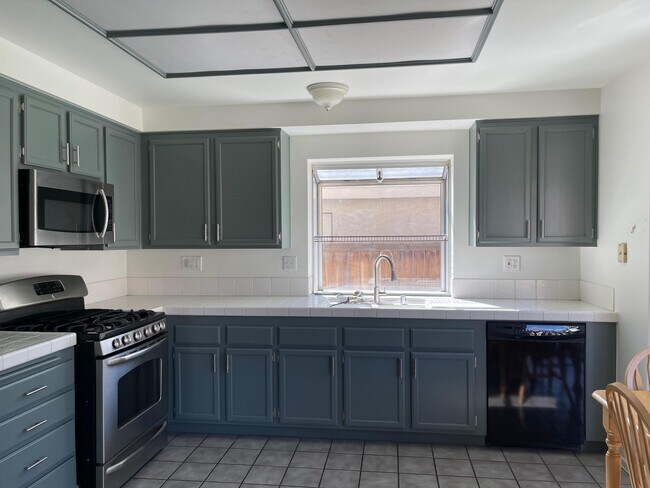 Foto del edificio - 1009 Heatherfield Ave