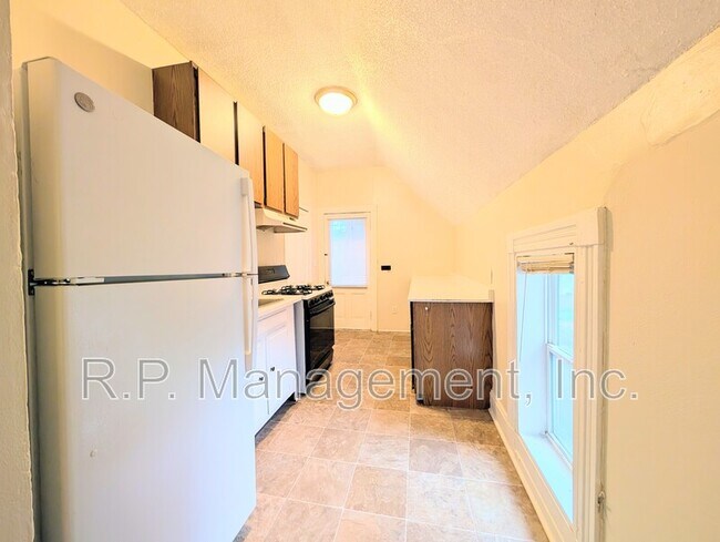 Foto del edificio - 2048 Carroll Ave