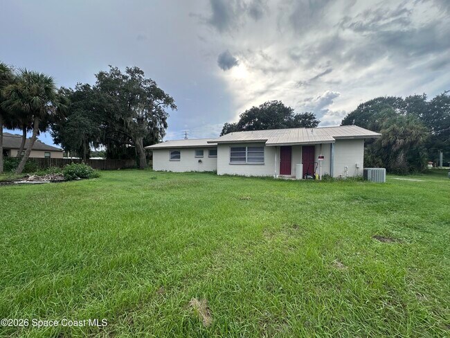 Foto del edificio - 3101 Dairy Rd