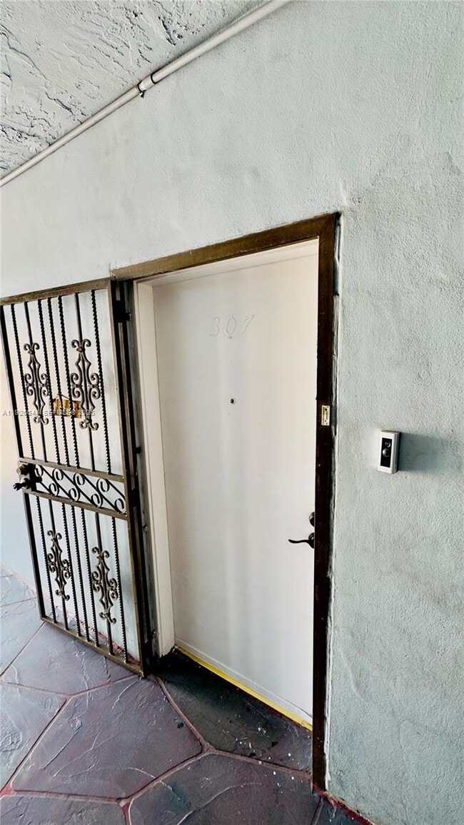 Foto del edificio - 6070 W 19th Ave