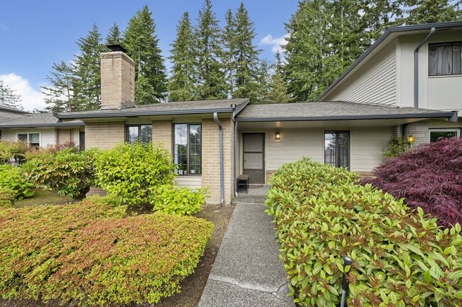 Photo - 17050 Northup Way Apartment