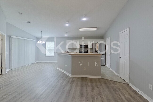 Foto del edificio - 225 Leebeck Cir