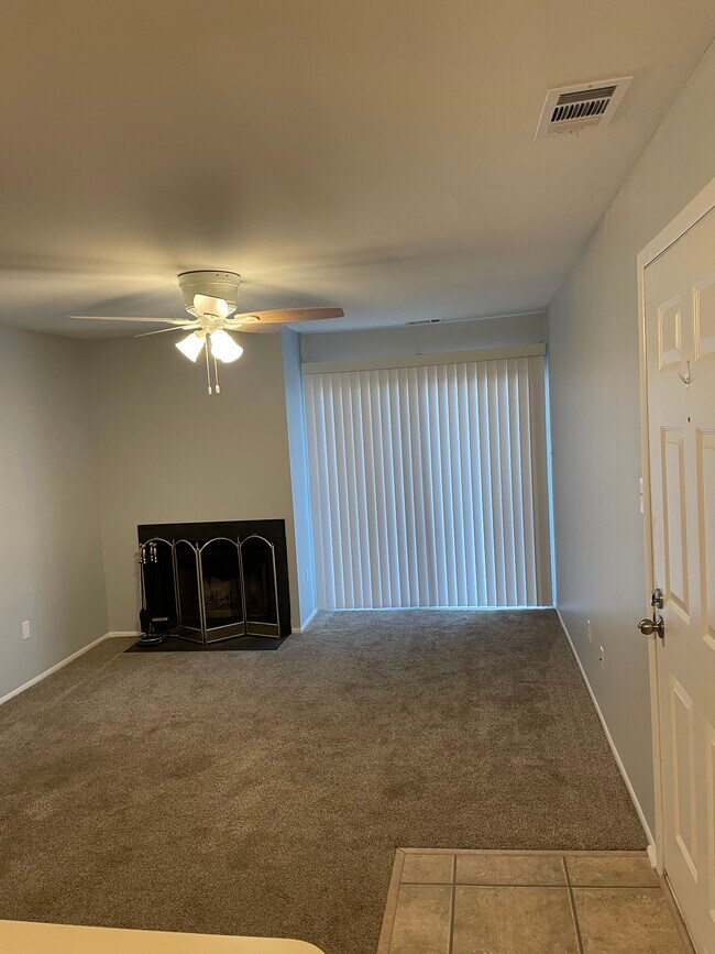 101 Ashton Ct Unit 101, West Deptford, NJ 08051 Condo for Rent in