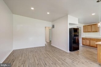 Building Photo - 9302 Trout Rd