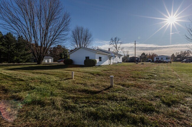 Building Photo - N7281 County Road XX
