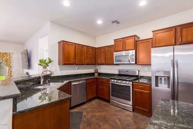 Foto del edificio - Gorgeous 3bed/2bath single level home in North Peoria!! Best Schools !!