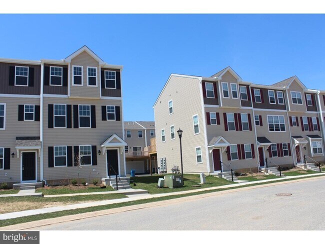 Building Photo - 53 Tyndall Trl