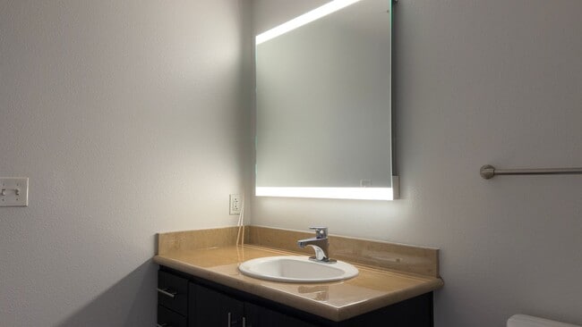 Interior Photo - Canvas LA