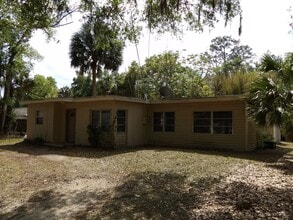 Building Photo - 539 N Sparkman Ave