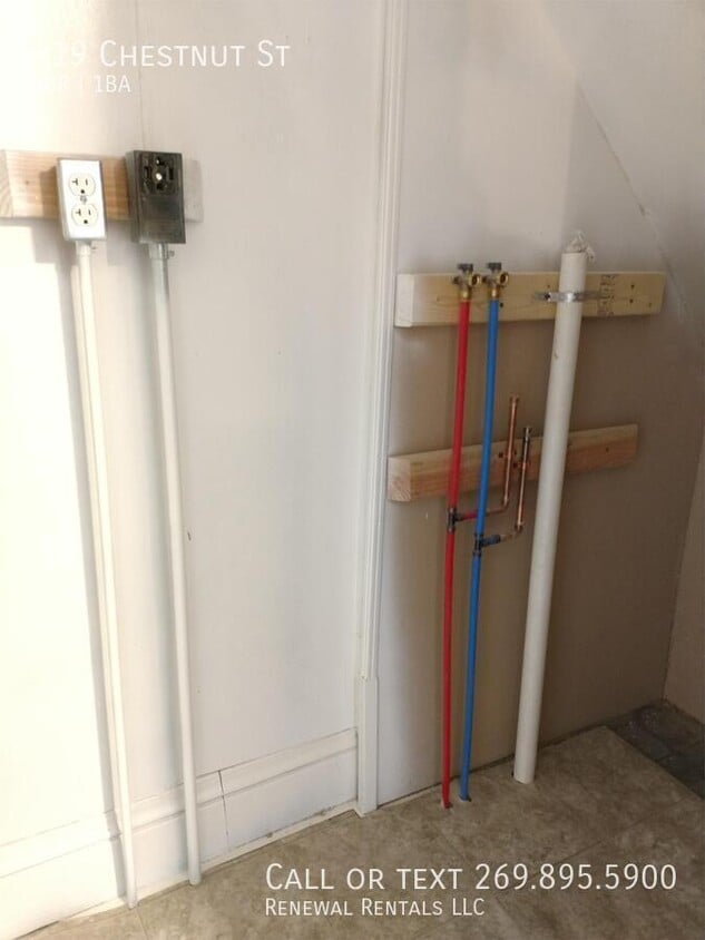 Primary Photo - 419 Chestnut St