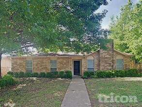 Building Photo - 1226 Meadow Creek Dr