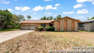 Foto principal - 9202 Summer Wind St