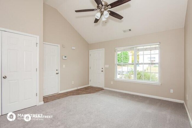 Building Photo - 6138 Sid Crane Dr, Charlotte, NC 28216