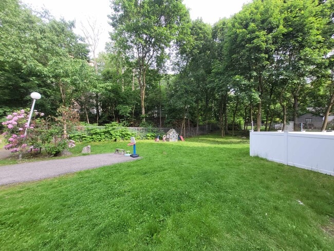 Building Photo - 53 Rockvale Cir