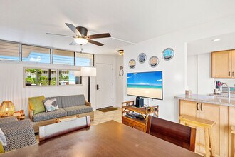 Building Photo - 2450 S Kihei Rd