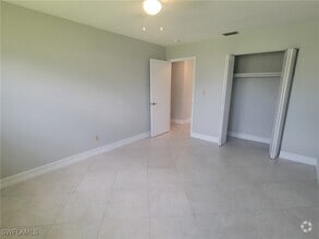 Building Photo - 38 Temple Ct