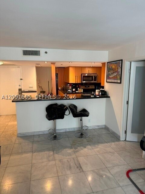 Building Photo - 1717 N Bayshore Dr