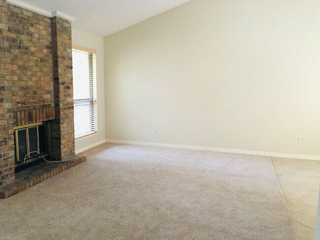Building Photo - 17490 Meandering Way