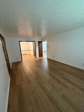 Building Photo - 8422 Colwyn Ct