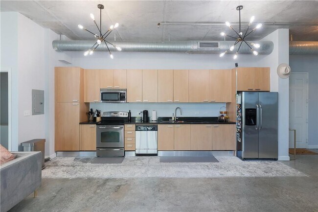Building Photo - 2100 Van Buren St