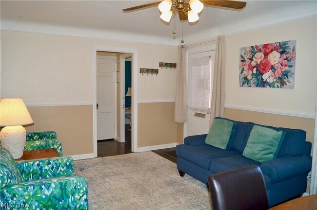 Building Photo - 23015 Clifford Dr