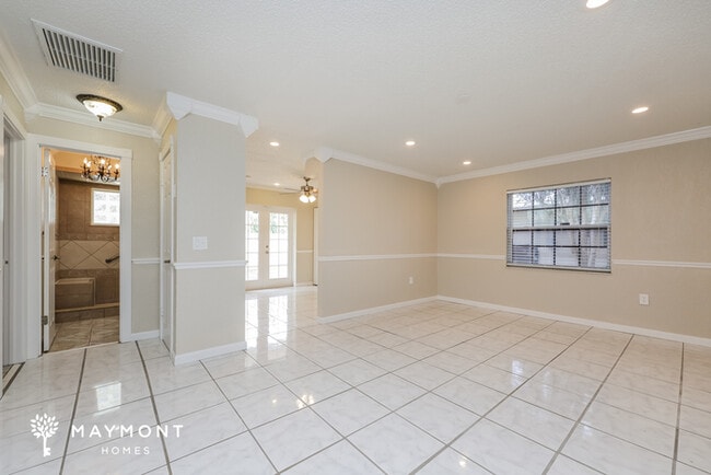 Building Photo - 2310 Chestnut Hills Dr