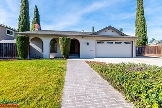 Building Photo - 6263 Malory Dr