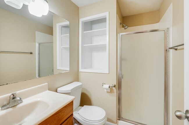 Building Photo - Charming 3 bed, 2 bath rental home in Milwaukie!