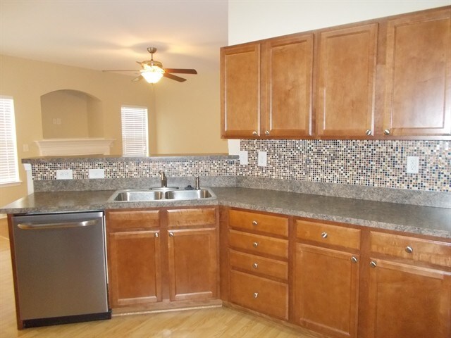 Foto del edificio - 10505 Meadow Crossing Ln