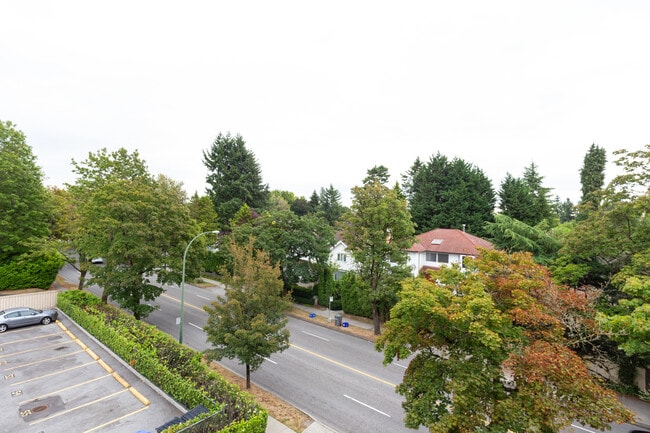 Building Photo - The Hollies