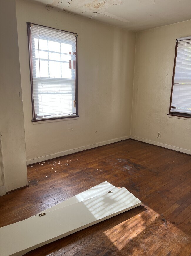 Foto del edificio - 5663 Gatesworth Ave