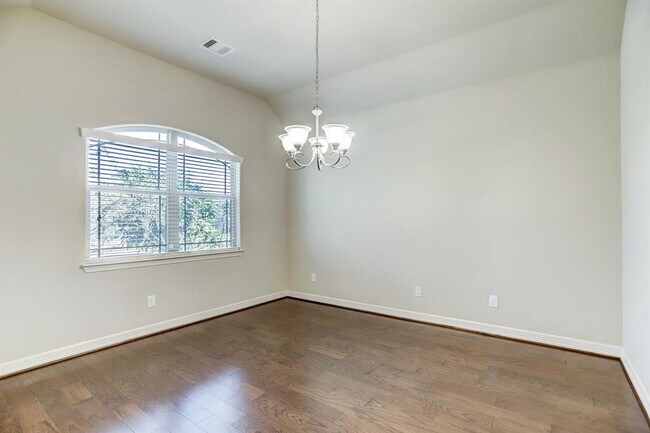 Building Photo - 16523 Juniper Skies Ln
