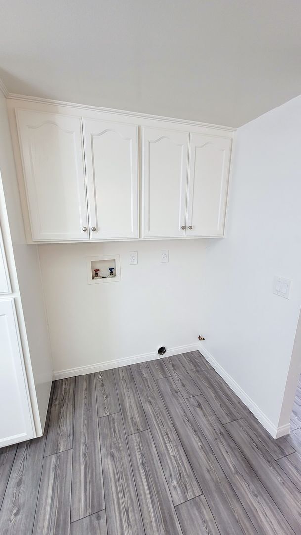 Building Photo - g13427