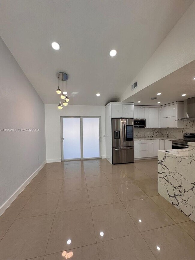 Foto del edificio - 20521-20125 SW 125th Ave